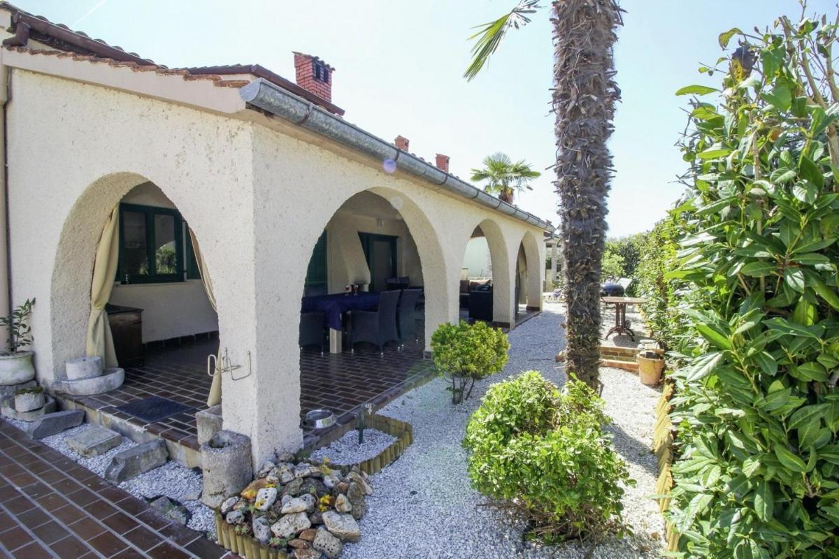 Casa Parenzana In Porec - Haus Fuer 7-9 Personen Poreč Exterior foto